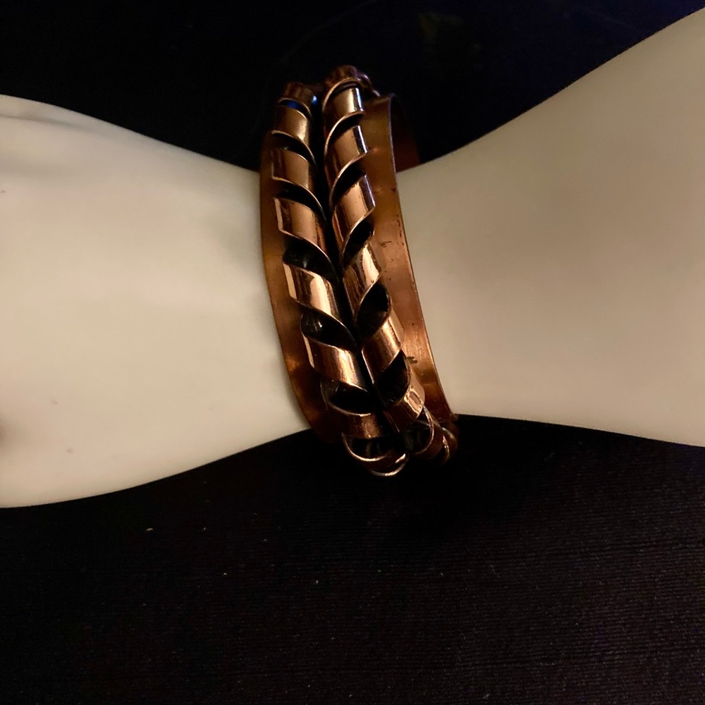 Mid-Century Solid Copper Bracelet - image 1